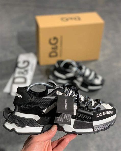 adidasi dolce gabbana barbati fake